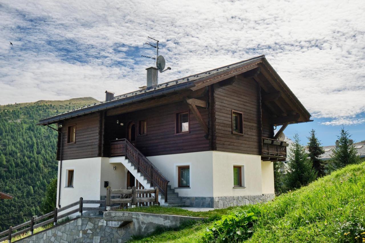 Casa Zelda Lägenhet Livigno Exteriör bild